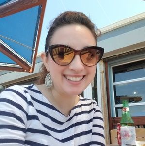 Meet your Posher, Natalie